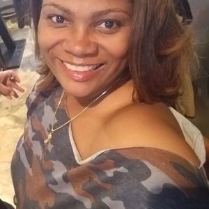 Meet your Posher, Pamela